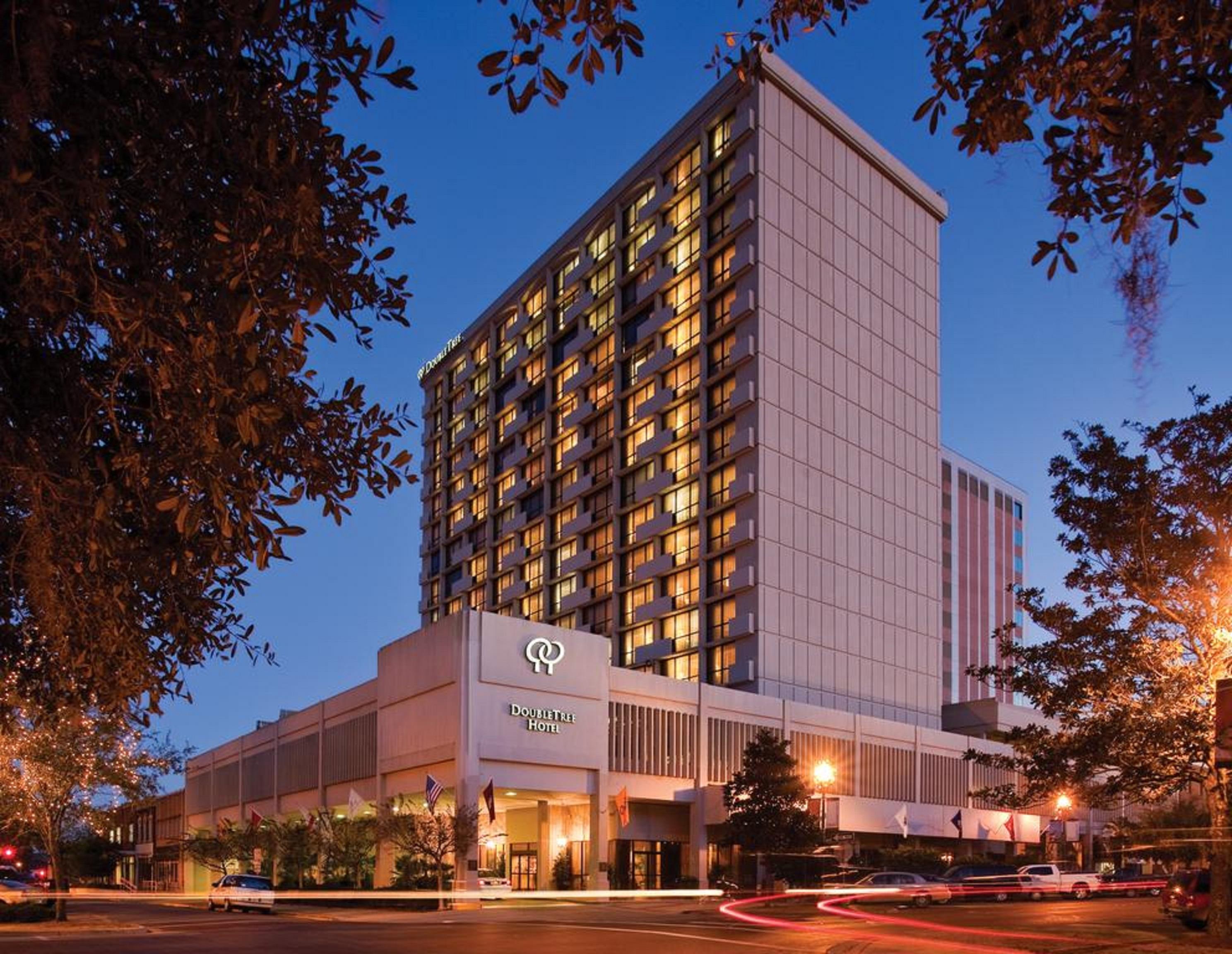Doubletree By Hilton Hotel Tallahassee Exterior photo